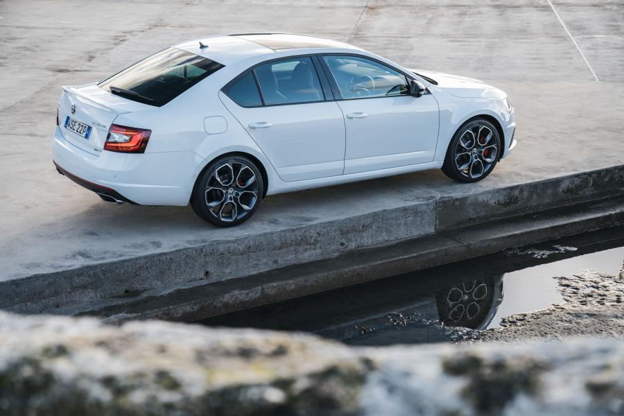  Skoda Octavia RS 245 (5E) 2017 года  (AU) (фото 20 из 40)